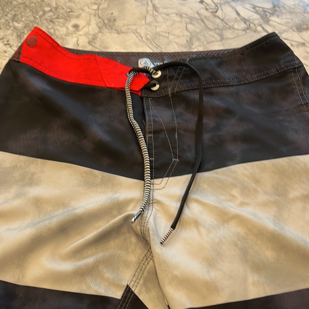 VOLCOM Mens baiting suite - Picture 4 of 7